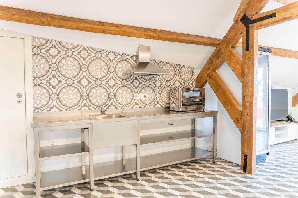 Guest House - Palacio Diana ايفورا المظهر الخارجي الصورة