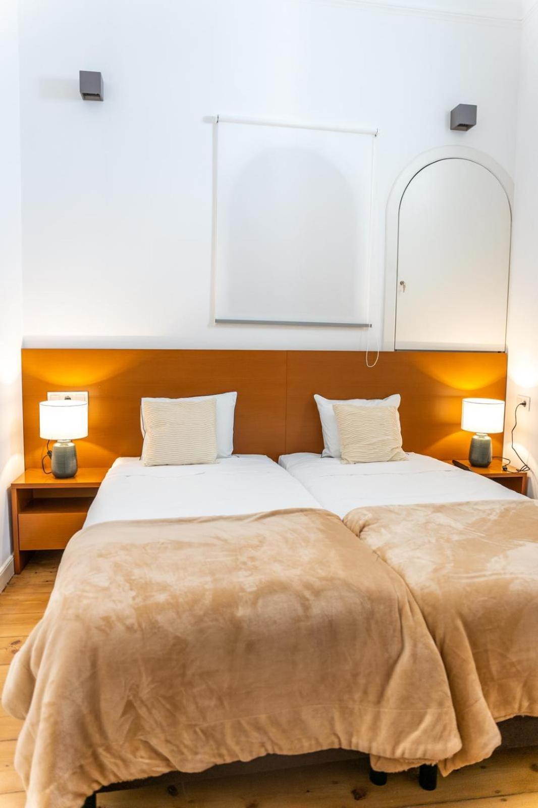Guest House - Palacio Diana ايفورا المظهر الخارجي الصورة